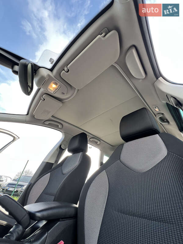 Универсал Peugeot 308 2012 в Львове фото 9 Универсал Peugeot 308 2012 в Львове