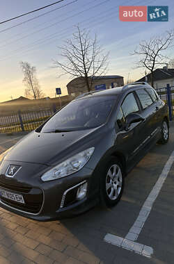 Універсал Peugeot 308 2012 в Долині
