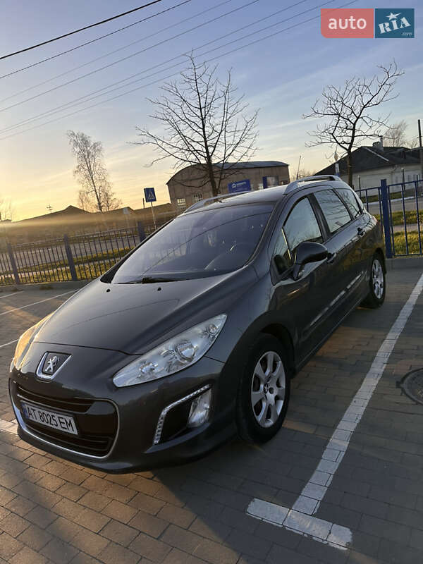 Peugeot 308 2012