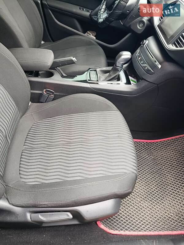 Универсал Peugeot 308 2015 в Львове фото 28 Универсал Peugeot 308 2015 в Львове