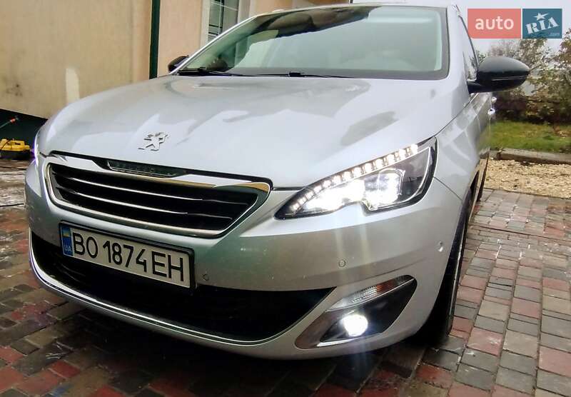 Универсал Peugeot 308 2015 в Волочиске