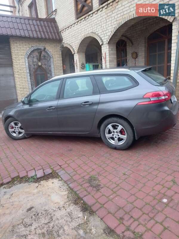 Универсал Peugeot 308 2017 в Киеве