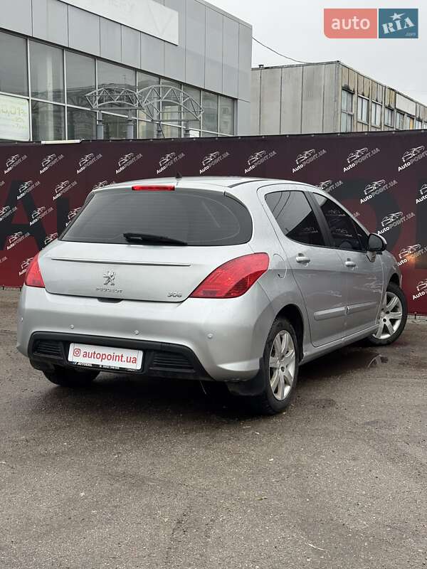 Хэтчбек Peugeot 308 2011 в Сумах