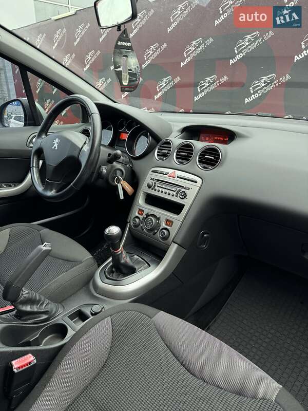 Хэтчбек Peugeot 308 2011 в Сумах