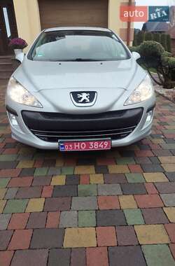 Хэтчбек Peugeot 308 2008 в Луцке