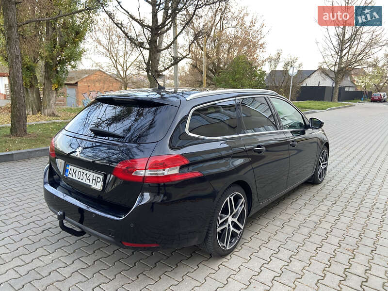 Универсал Peugeot 308 2015 в Звягеле