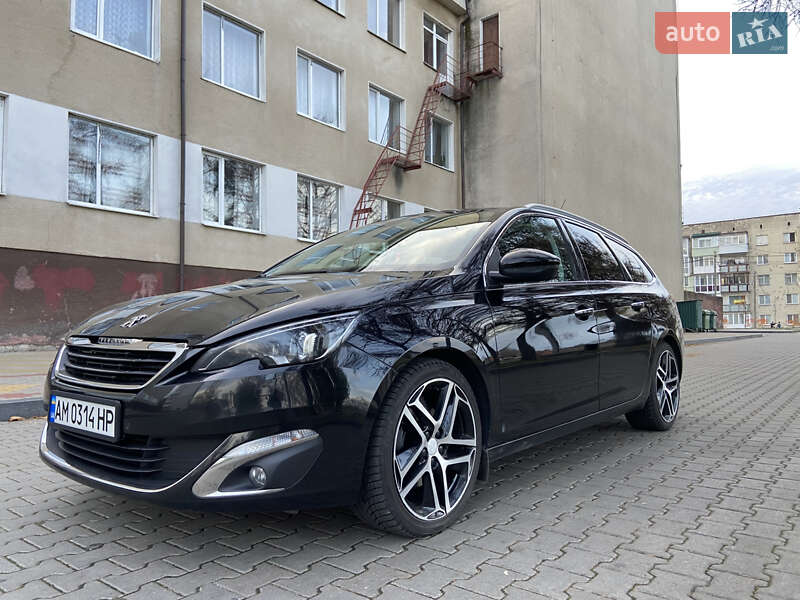 Универсал Peugeot 308 2015 в Звягеле