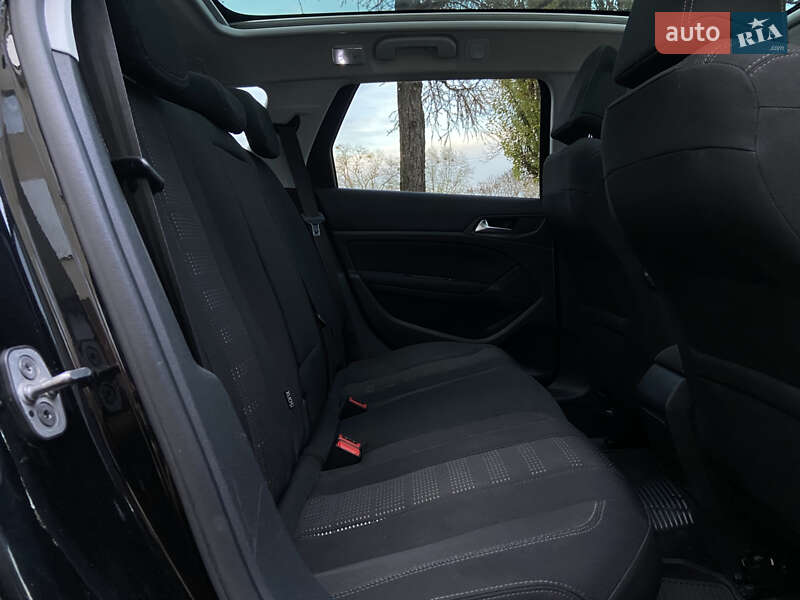 Универсал Peugeot 308 2015 в Звягеле