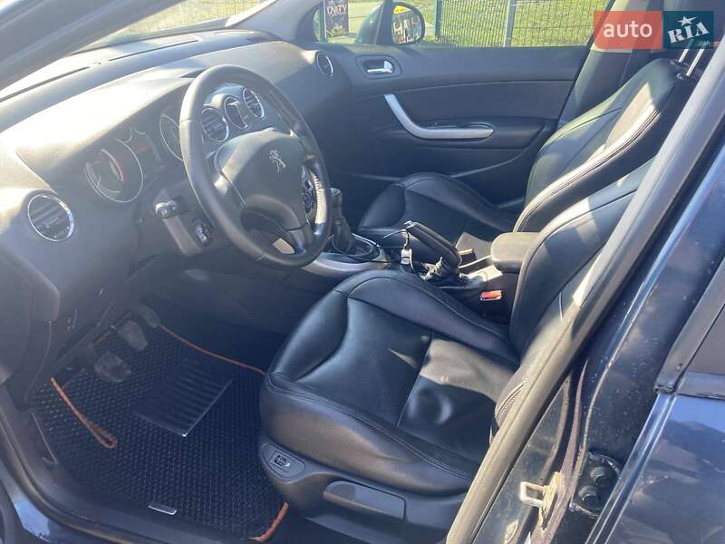 Хэтчбек Peugeot 308 2012 в Киеве