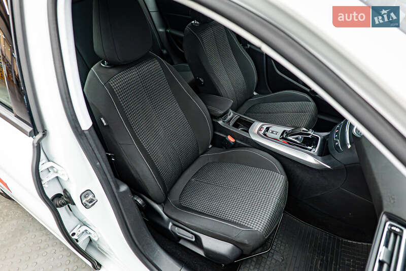 Хэтчбек Peugeot 308 2020 в Киеве