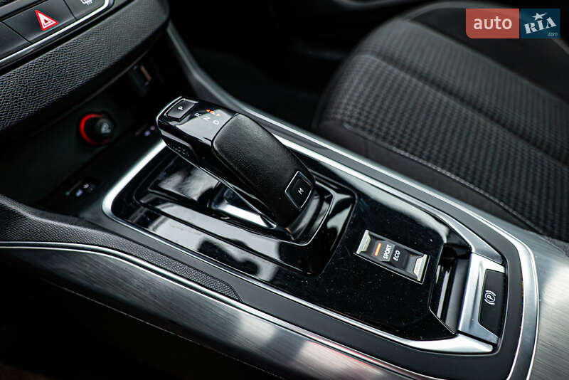 Хэтчбек Peugeot 308 2020 в Киеве