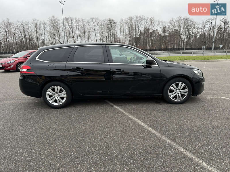 Универсал Peugeot 308 2015 в Киеве