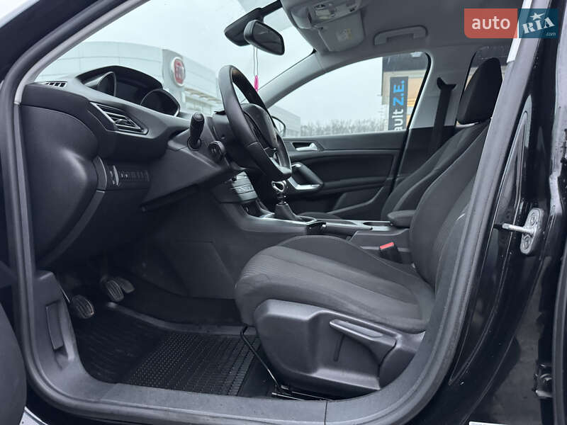 Универсал Peugeot 308 2015 в Киеве