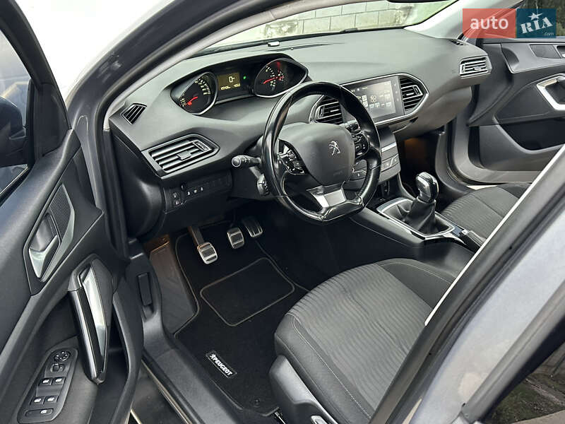 Хэтчбек Peugeot 308 2015 в Одессе фото 60 Хэтчбек Peugeot 308 2015 в Одессе