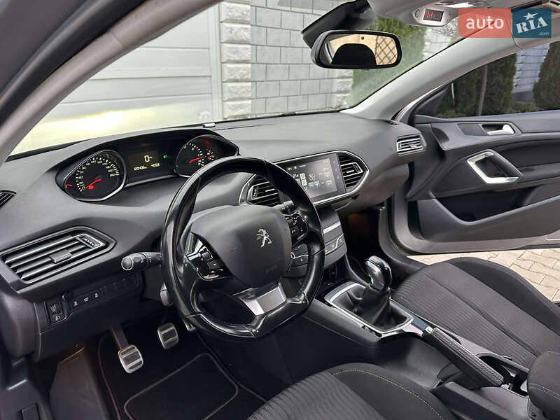 Хэтчбек Peugeot 308 2015 в Одессе фото 64 Хэтчбек Peugeot 308 2015 в Одессе