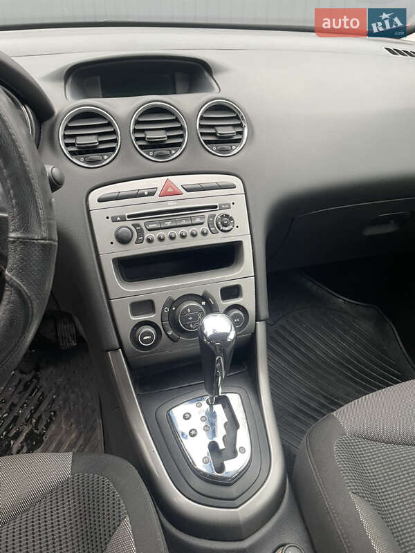 Хэтчбек Peugeot 308 2008 в Николаеве