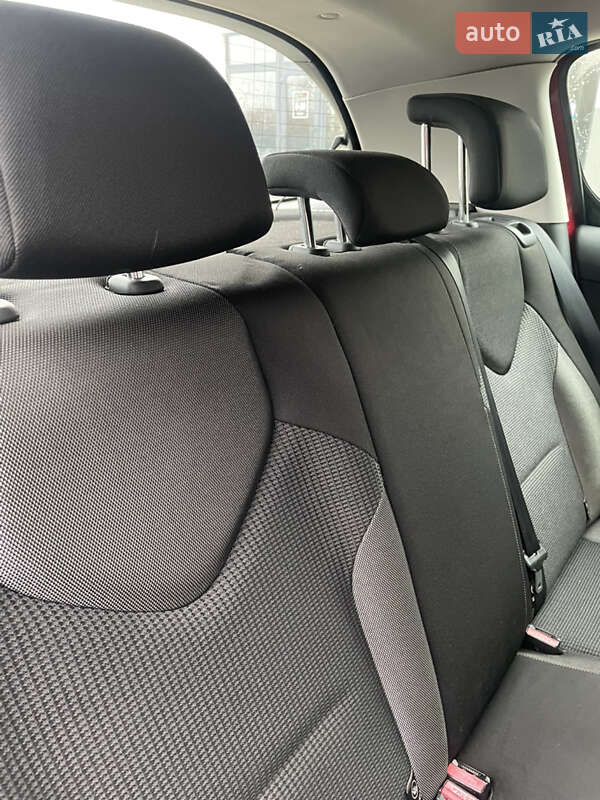 Хэтчбек Peugeot 308 2008 в Николаеве