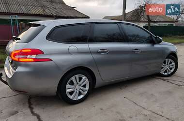 Универсал Peugeot 308 2016 в Гайсине