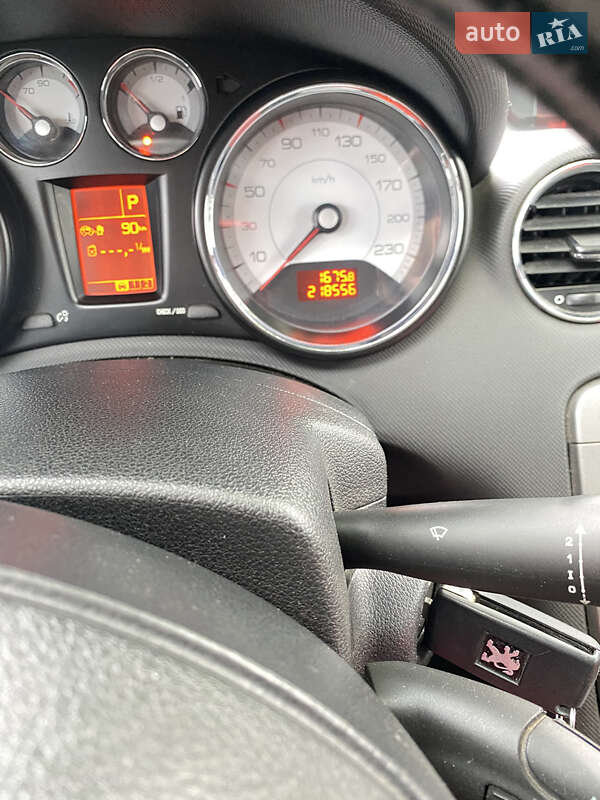 Хетчбек Peugeot 308 2008 в Вознесенську