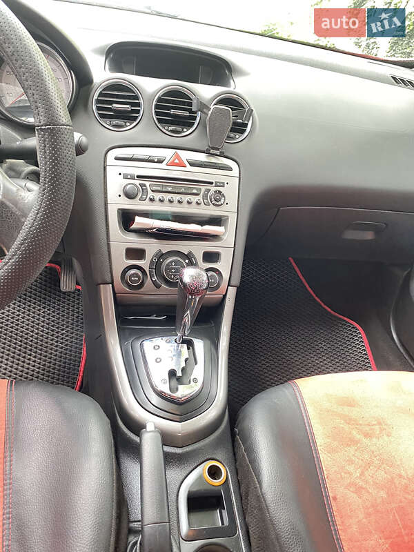 Хетчбек Peugeot 308 2008 в Вознесенську