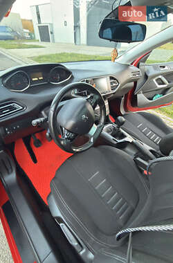 Универсал Peugeot 308 2014 в Киеве