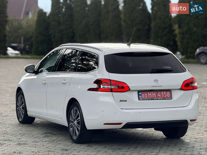 Универсал Peugeot 308 2021 в Дубно