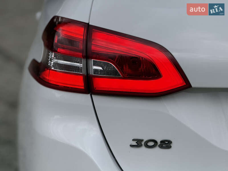 Универсал Peugeot 308 2021 в Дубно