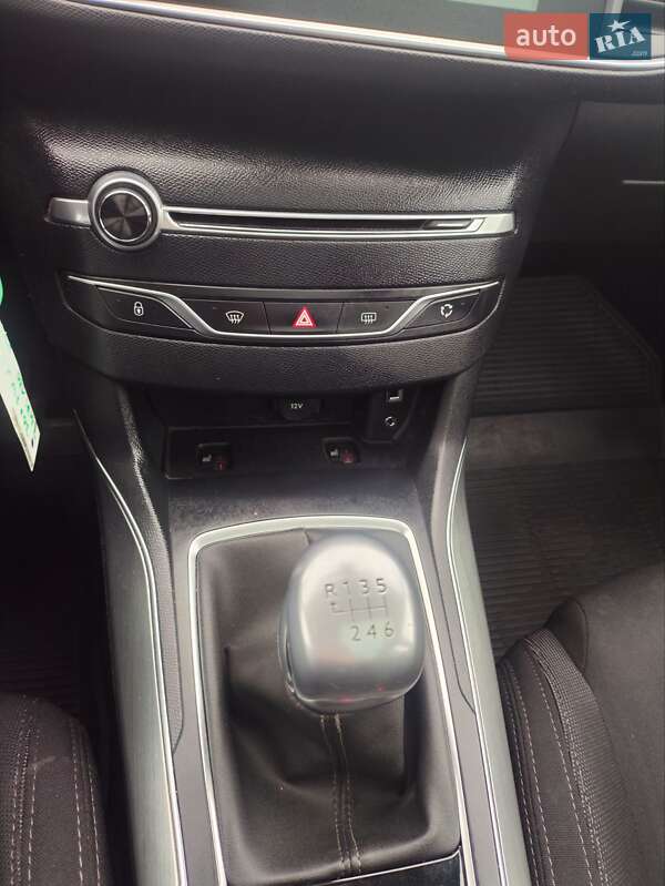Универсал Peugeot 308 2015 в Луцке фото 44 Универсал Peugeot 308 2015 в Луцке