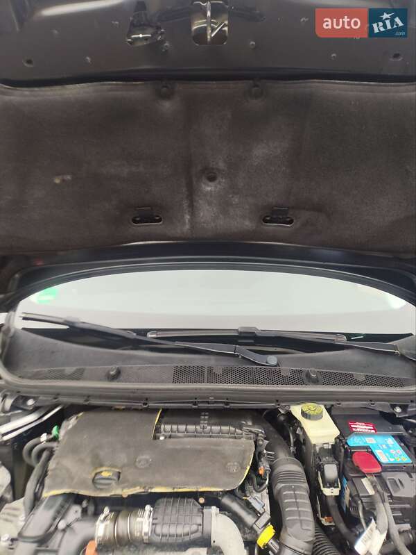 Универсал Peugeot 308 2015 в Луцке фото 62 Универсал Peugeot 308 2015 в Луцке