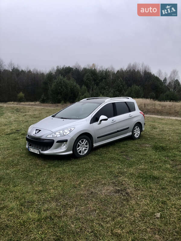 Универсал Peugeot 308 2009 в Буске