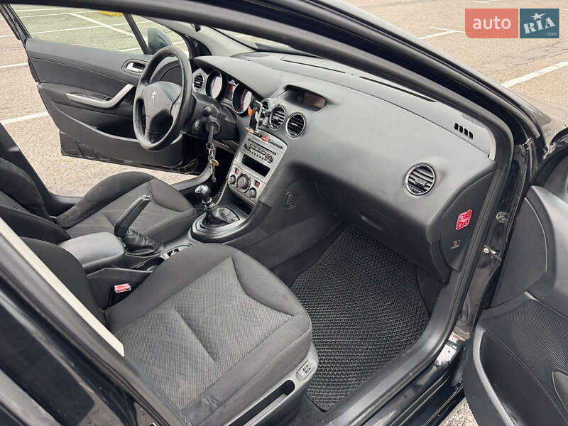 Универсал Peugeot 308 2010 в Черновцах фото 8 Универсал Peugeot 308 2010 в Черновцах
