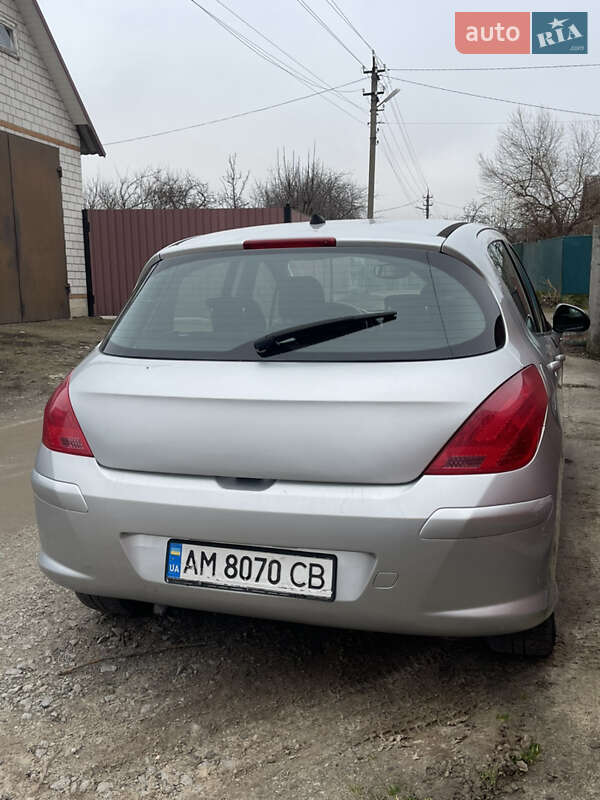 Хэтчбек Peugeot 308 2009 в Бердичеве