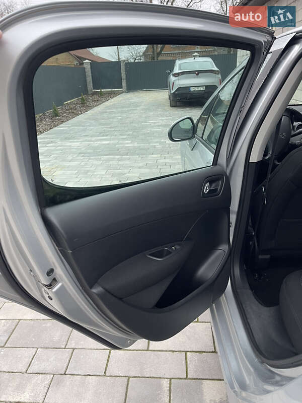 Хэтчбек Peugeot 308 2009 в Бердичеве