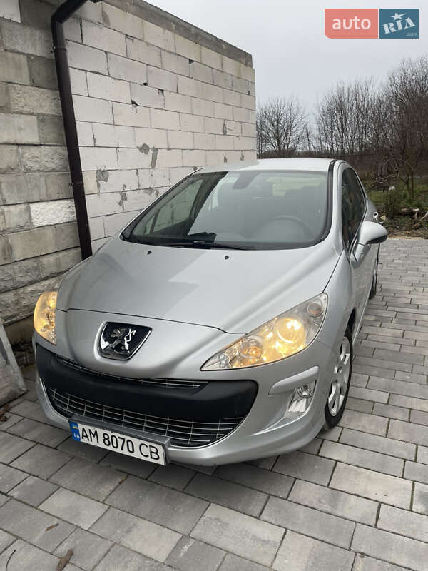Хэтчбек Peugeot 308 2009 в Бердичеве