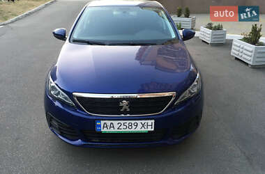 Хэтчбек Peugeot 308 2018 в Киеве