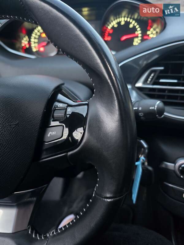 Универсал Peugeot 308 2015 в Дубно фото 22 Универсал Peugeot 308 2015 в Дубно