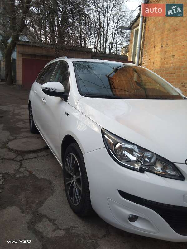 Универсал Peugeot 308 2015 в Полтаве фото 4 Универсал Peugeot 308 2015 в Полтаве