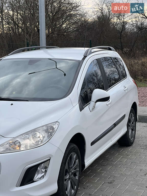 Універсал Peugeot 308 2012 в Стрию