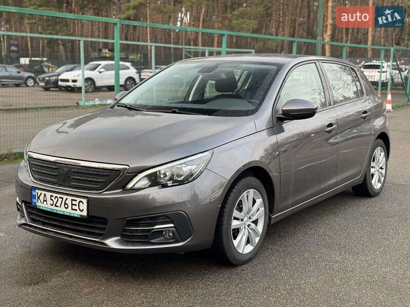 Peugeot 308 2021