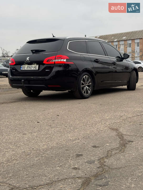 Універсал Peugeot 308 2015 в Миколаєві