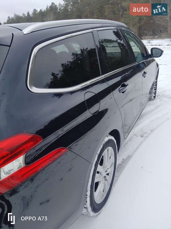 Універсал Peugeot 308 2015 в Маневичах