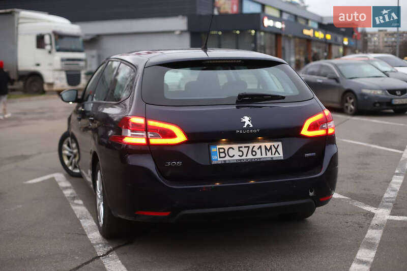 Универсал Peugeot 308 2015 в Киеве