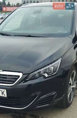 Универсал Peugeot 308 2015 в Львове
