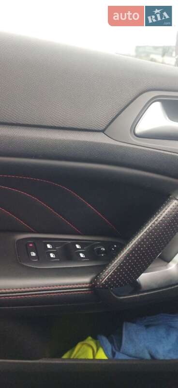 Универсал Peugeot 308 2015 в Львове