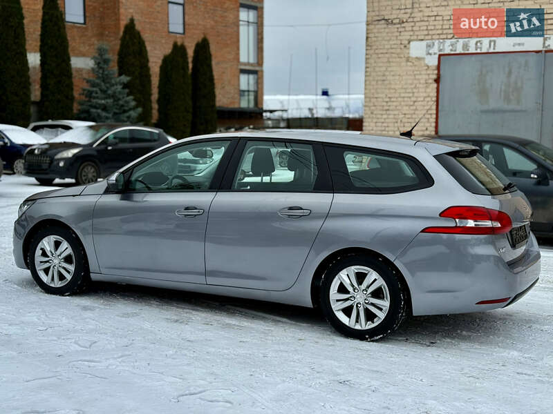 Универсал Peugeot 308 2015 в Ровно