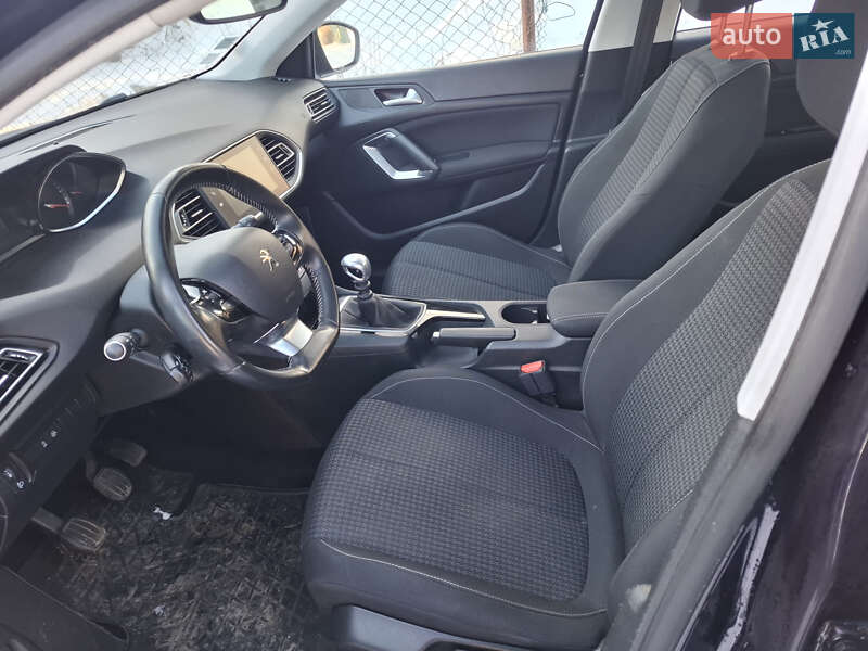 Універсал Peugeot 308 2019 в Львові