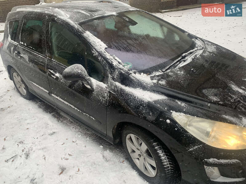 Універсал Peugeot 308 2010 в Львові