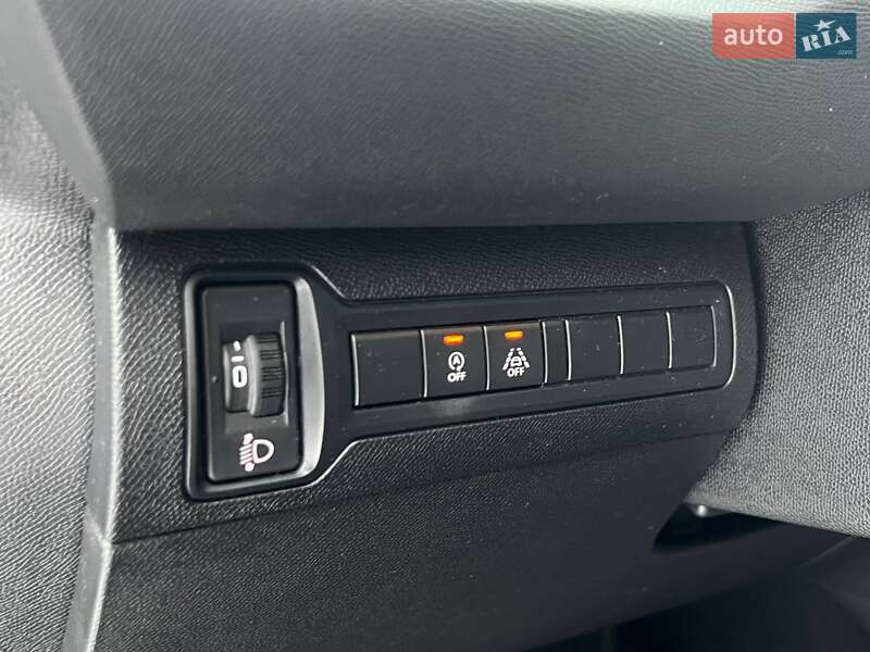 Универсал Peugeot 308 2018 в Киеве фото 15 Универсал Peugeot 308 2018 в Киеве