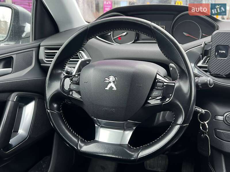 Универсал Peugeot 308 2018 в Киеве фото 22 Универсал Peugeot 308 2018 в Киеве
