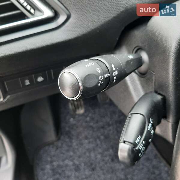 Универсал Peugeot 308 2017 в Полтаве